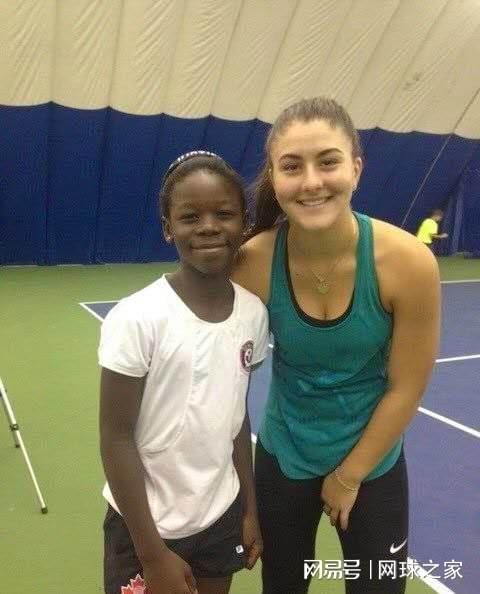 这对黑白双, 作者