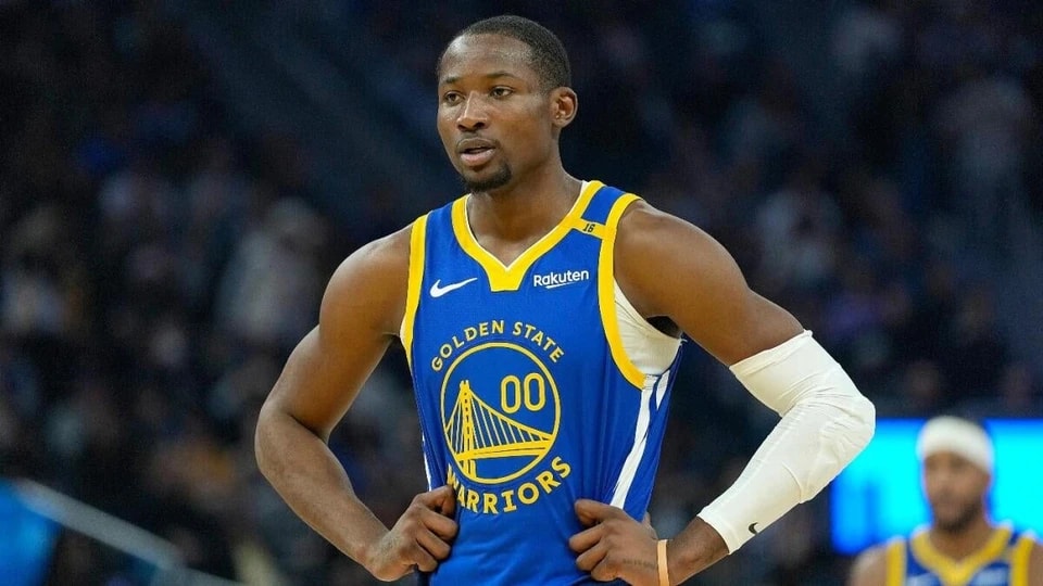 万美元, 乔纳森, 没有球队控