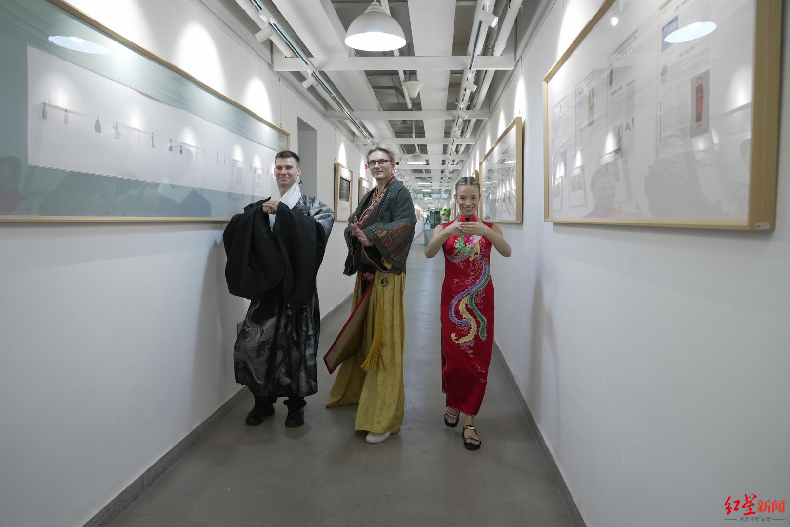 高级定制中, 国际选手们, 康斯坦丁选