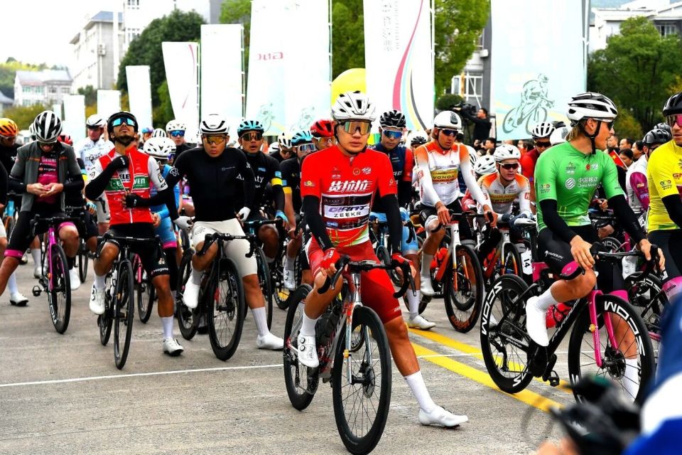 为主题, 官之战, 今日余庆